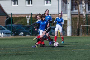 Bild 425 - B-Juniorinnen Halbfinale SVHU - Holstein Kiel : Ergebnis: 3:0